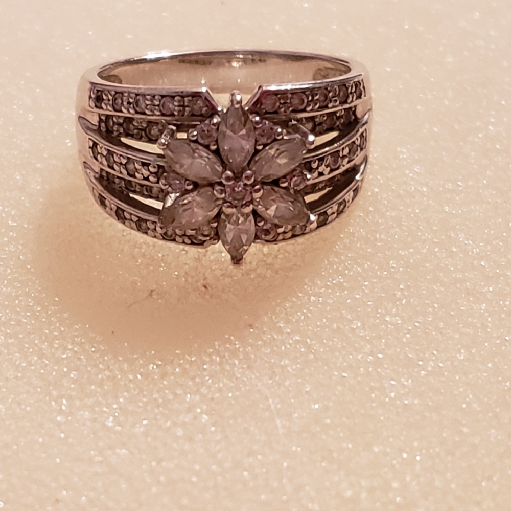Sterling silver flower ring